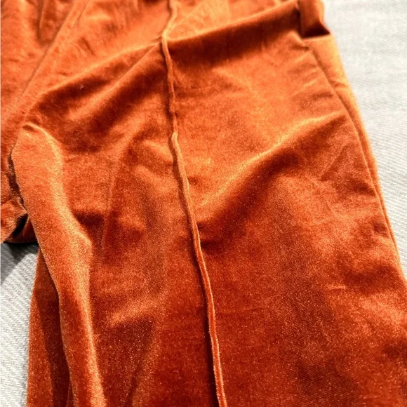 🦋 3/$15🛍️ Velvet Flare Pants in Rust Orange - Picture 4 of 4